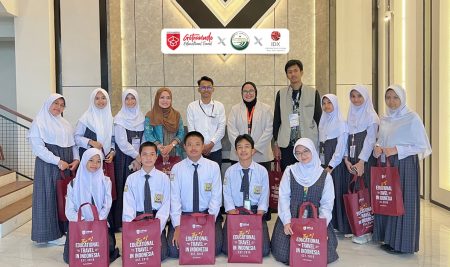 PT Gistrav Ontrip Asia Dukung Literasi Keuangan Pelajar melalui Kunjungan Edukatif SMP Al-Amjad